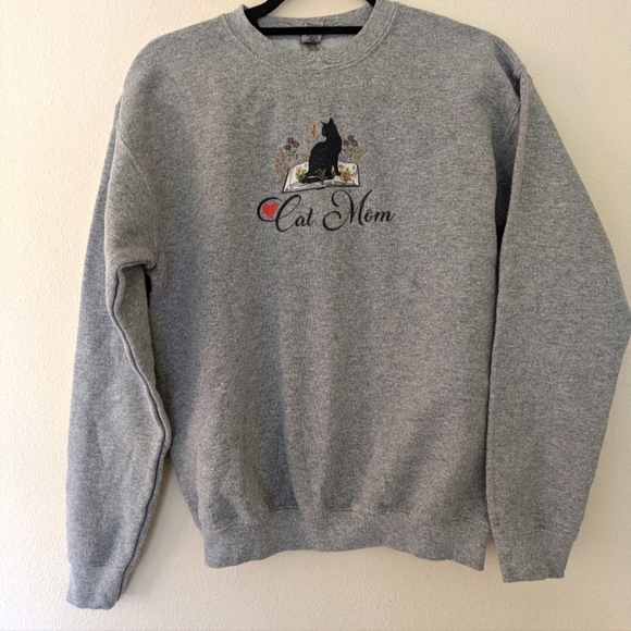 Handmade Tops - Gildan Cat Mom Gray Sweatshirt Fleece Lined Women's size M Cat Lover BookTok